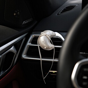 原创手工珠光白月光车载香薰出风口装 饰汽车空调少女心车摆件月亮