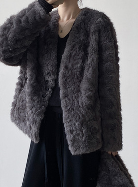 言双 毛茸茸皮毛一体毛绒外套女 冬季保暖仿皮草上衣含围巾H707