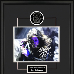 收藏 奥兹奥斯朋 黑色安息日主唱 亲笔签名 照片裱框 含SA证书