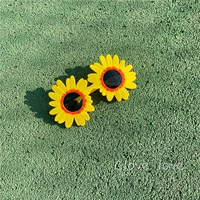 Желтый красный край маленький легированный