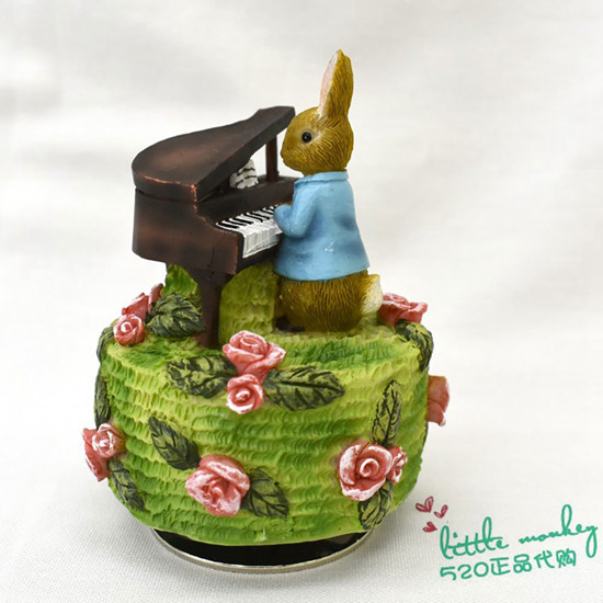 日本代购 peter rabbit彼得兔 弹钢琴 可爱 音乐盒八音盒摆件装饰