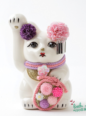 日本代购 招财猫 白色 带头花 职人手工 贴钻 陶制开运日式摆件