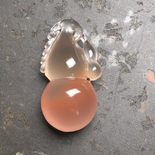 川料凉山南红玛瑙 天然原矿冰飘俏色巧雕福禄吊坠 葫芦挂件6.09克