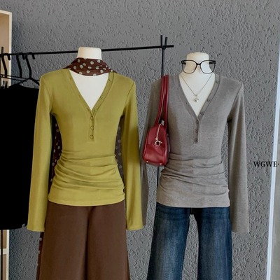 WGWE设计感小众V领修身长袖T恤