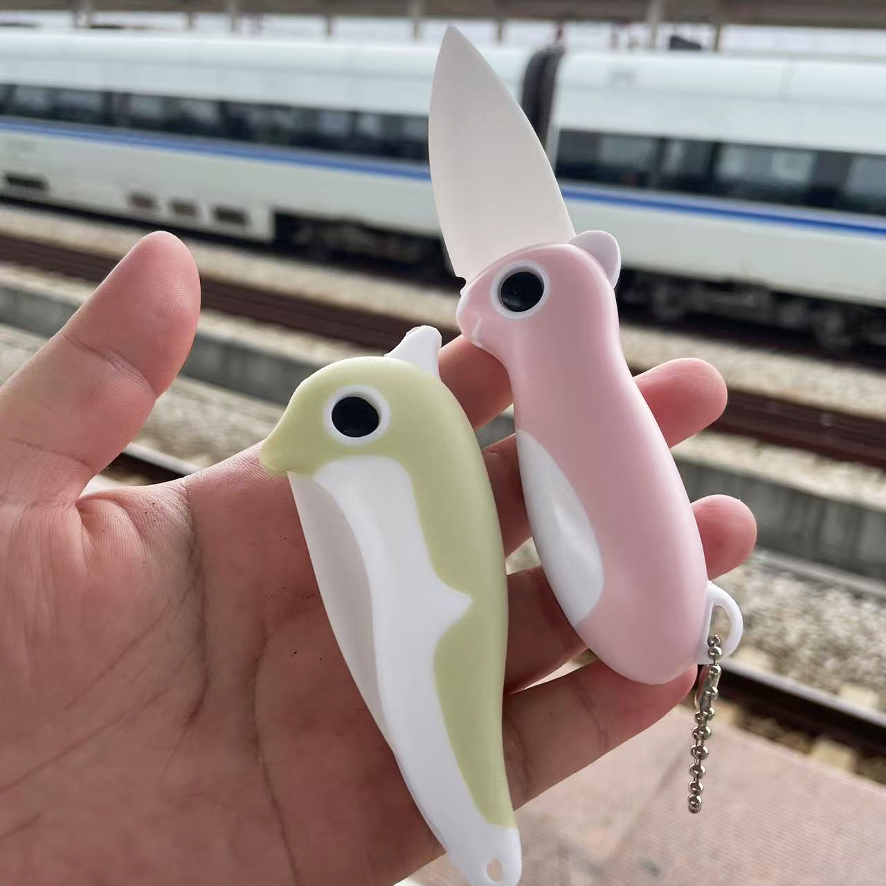 旅行小刀陶瓷水果刀折叠小刀子折刀上高铁小刀随身便携切水果小刀