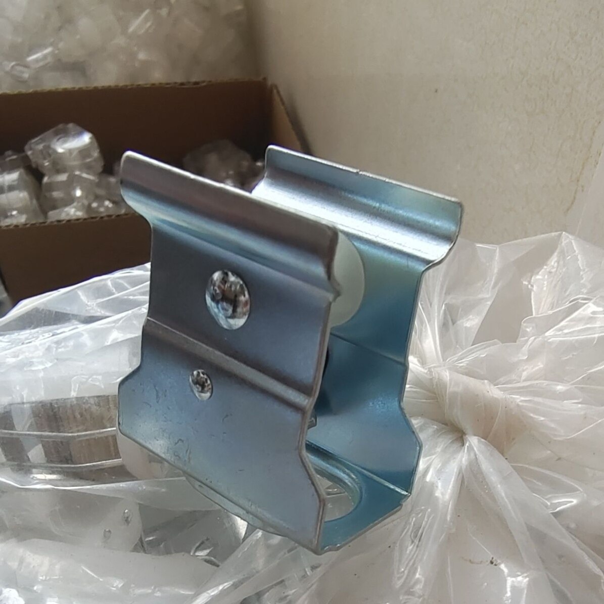 竹木百叶窗锁具竹百叶窗帘配件滑止锁绳器帘滑轮船型配件定位器图片