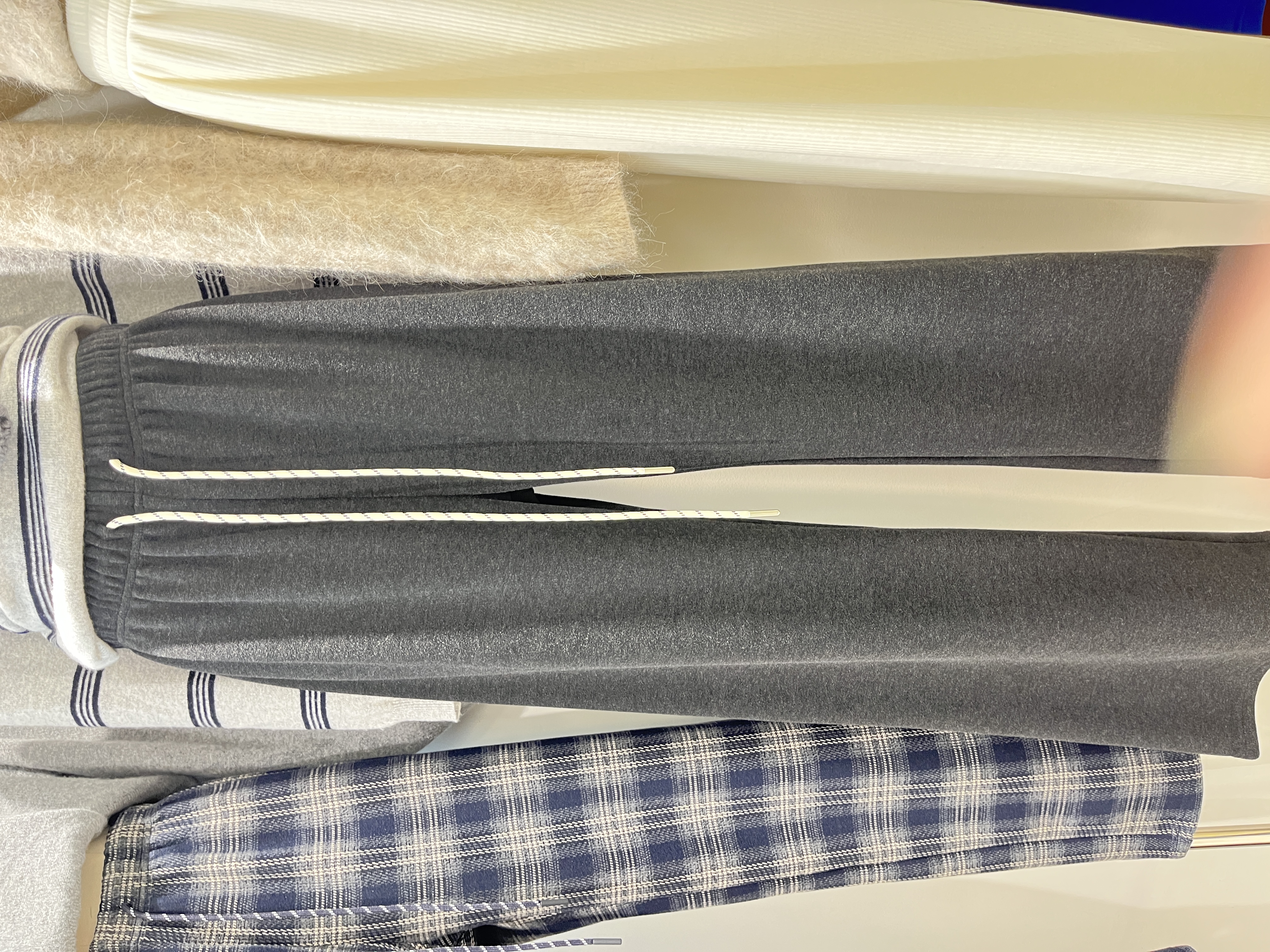 高品质韩系高腰显瘦直筒裤女2025秋冬新款宽松羊毛休闲阔腿长裤潮