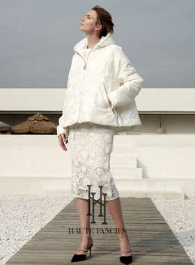 年轻的 HAUTE FANCIES后构想｜25滑雪服式白色提花连帽棉服棉外套
