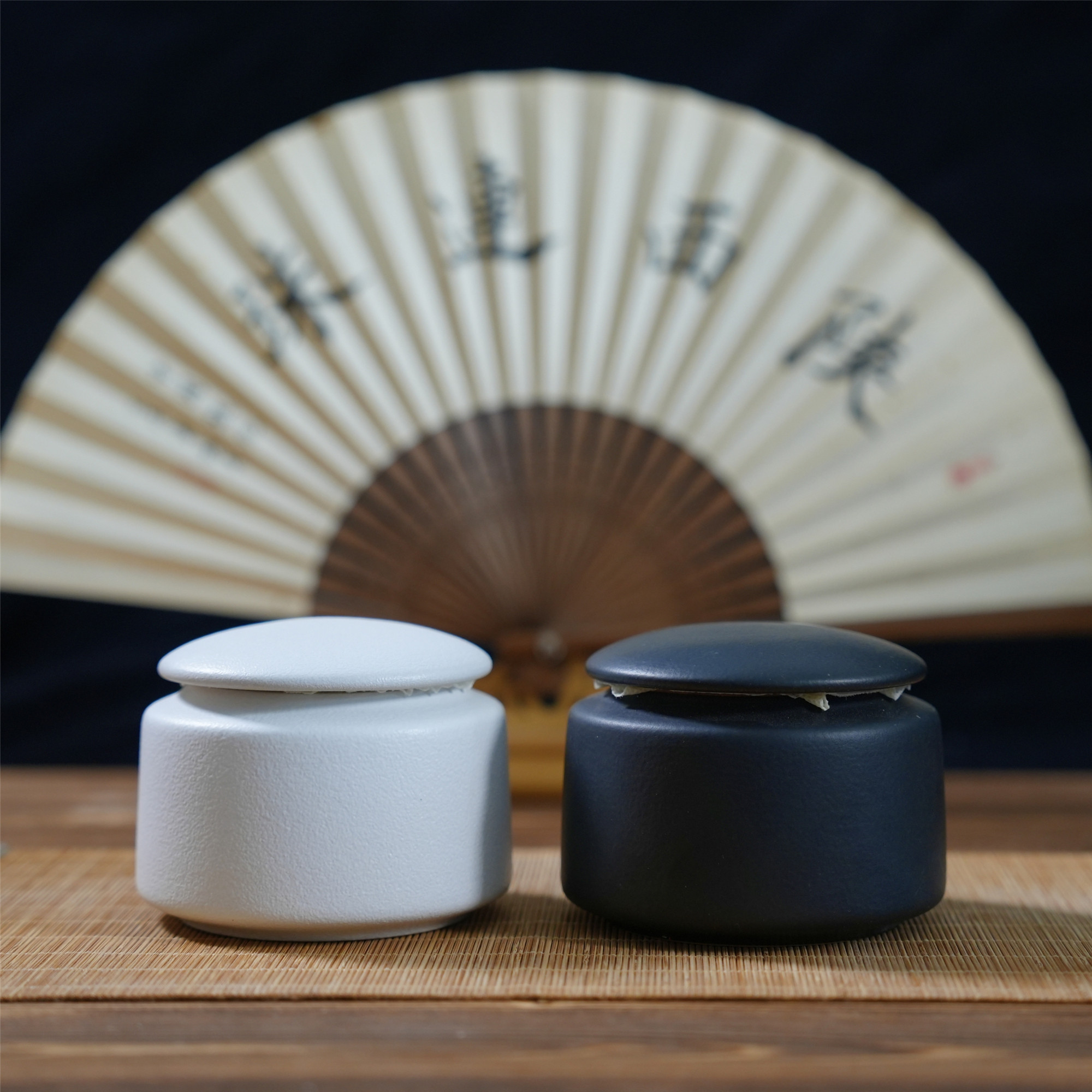 禅意陶瓷黑白釉连珠五子棋罐小号围棋罐中国风样板间展架棋盒包邮