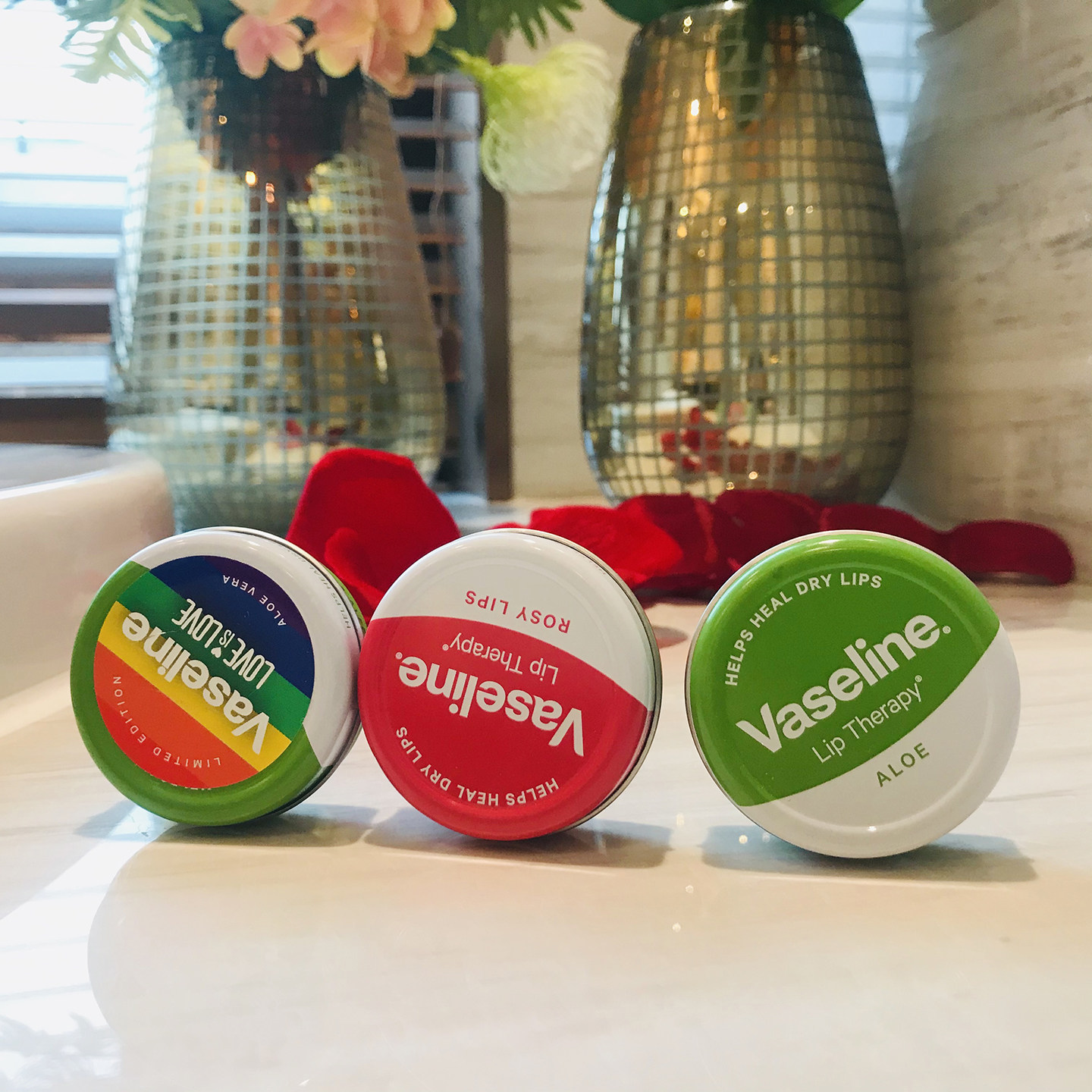 vaseline男女英国进口润唇膏保湿补水防干裂清香无色北京现货包邮,美容护肤/美体/精油,润唇膏,淘宝优惠券,粉丝福利购,淘宝优惠卷