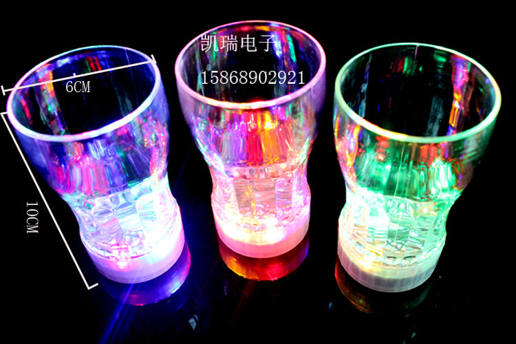 0036 결혼 축하 장식 LED 플래시 콜라 컵 크리 에이 티브 선물 빛나는 컵 디스코 바 용품