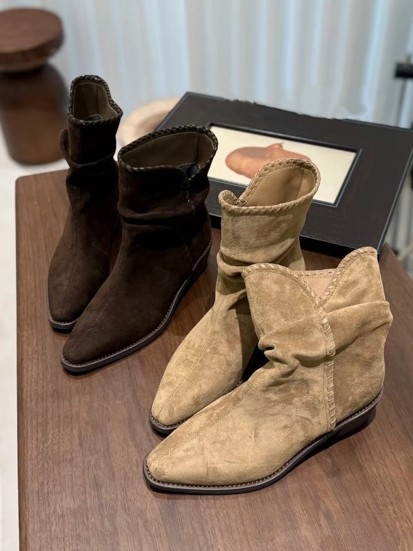 2025秋冬热卖118-1粗跟中跟时尚V口绒面小众设计韩版短靴女鞋潮靴