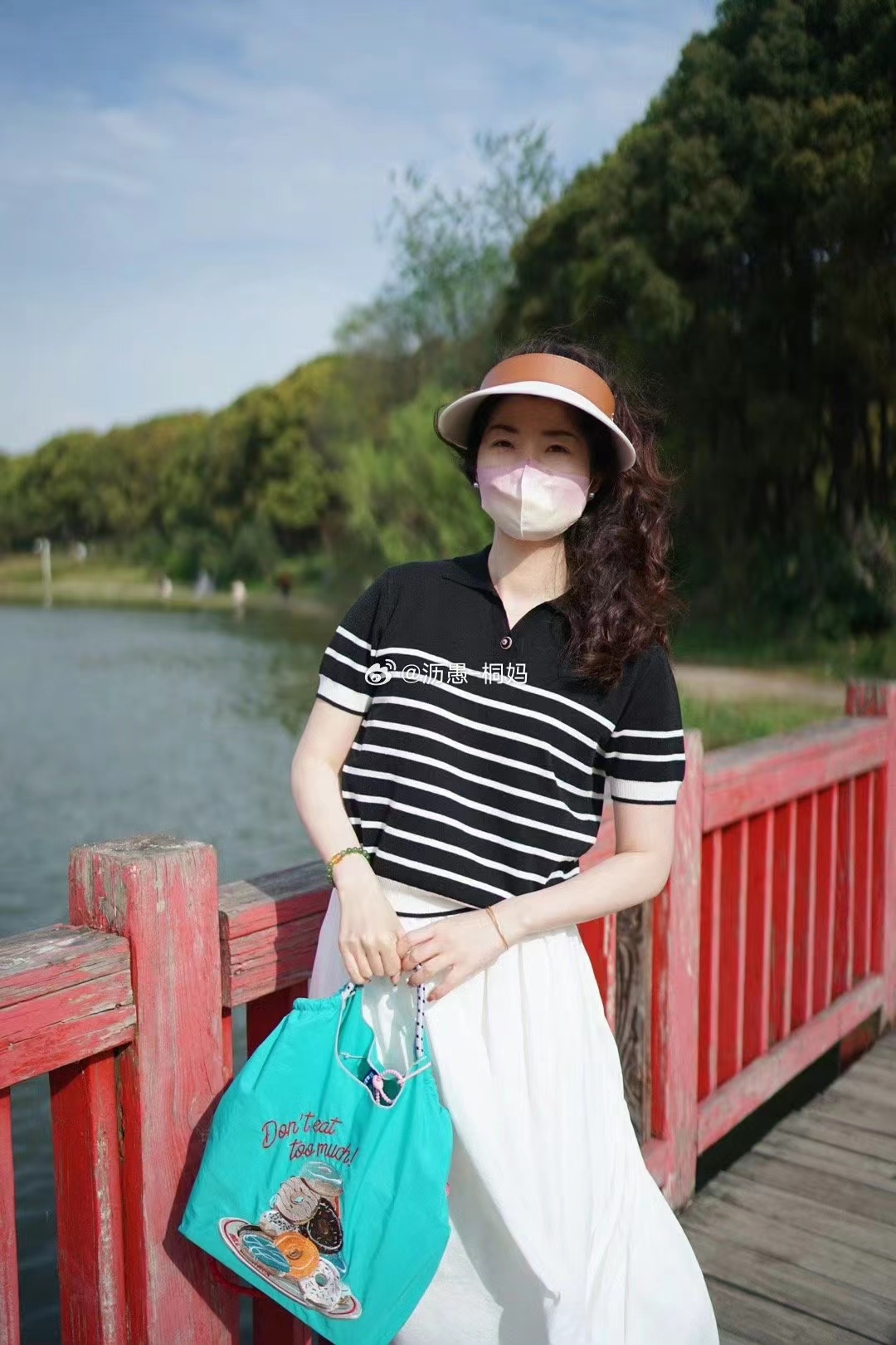 显瘦经典微胖穿搭亚麻polo衫