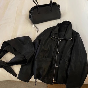 垂软夹克 经典 廓形小皮衣 包包帽子两戴穿法休闲感皮衣 自成焦点