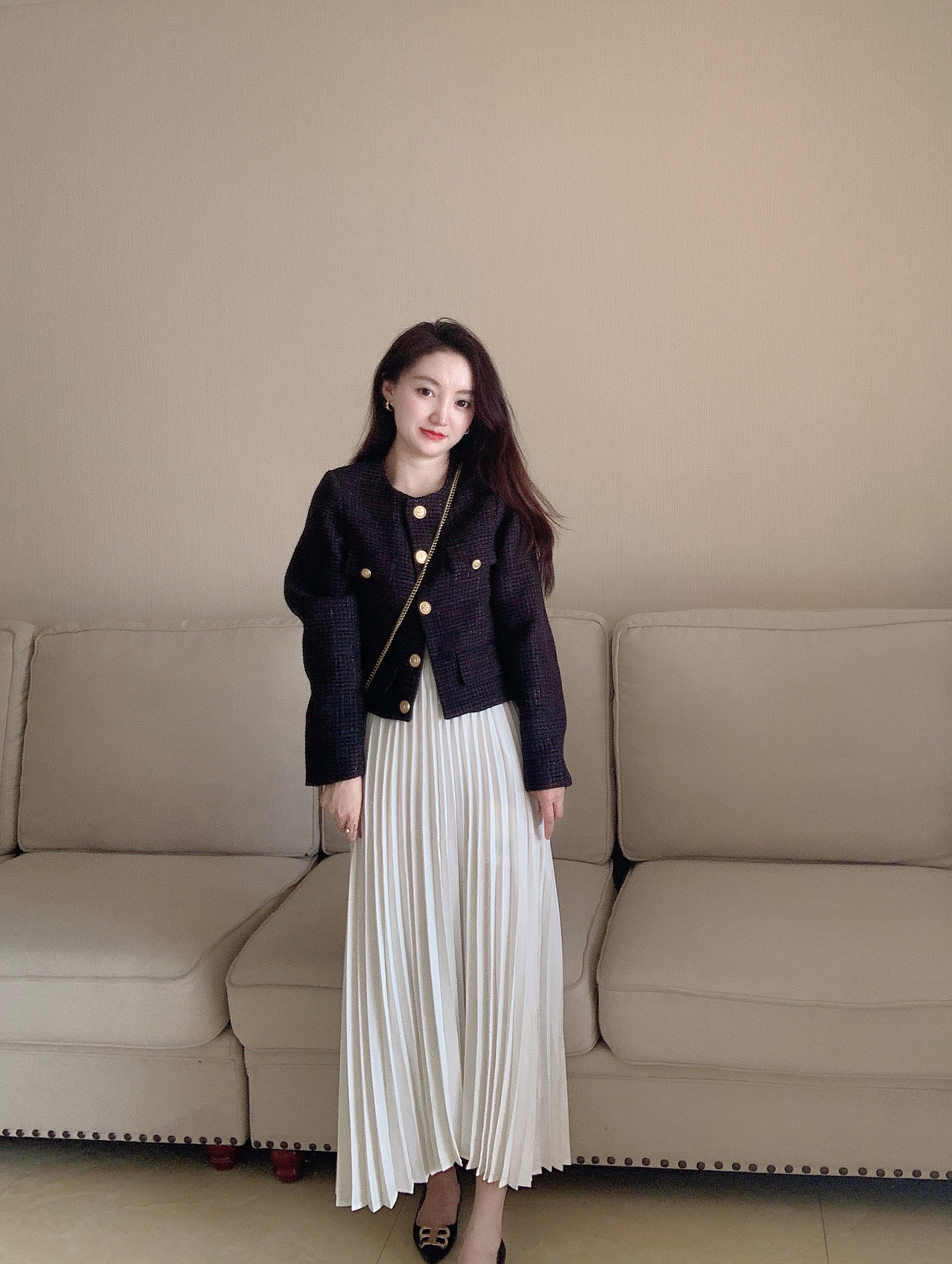 vivishop2023春新款黑色金扣高定小香风短款外套女财阀千金上衣