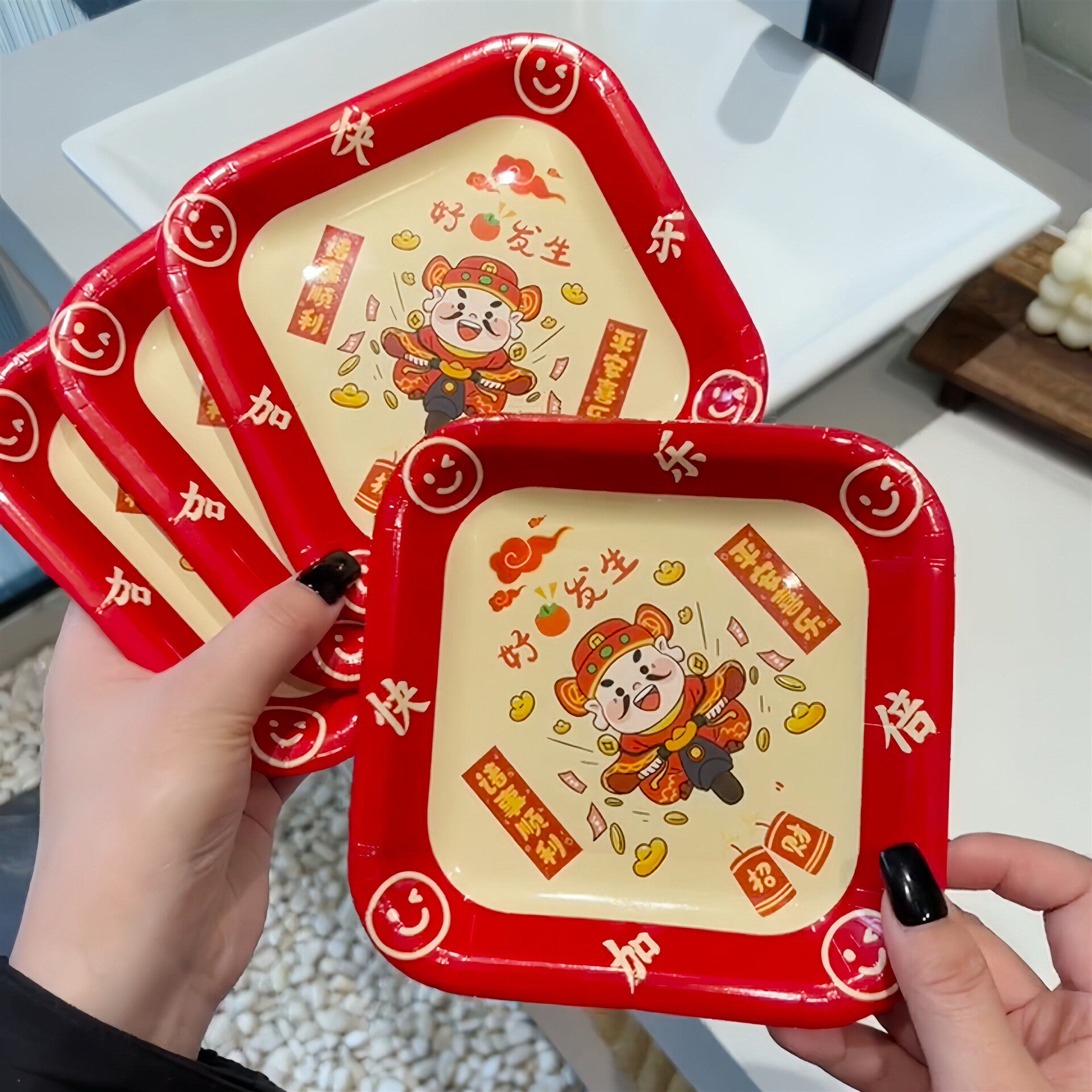 一次性餐盘新年待客家用吐骨碟家用耐高温加厚过年聚餐用春节年货图片