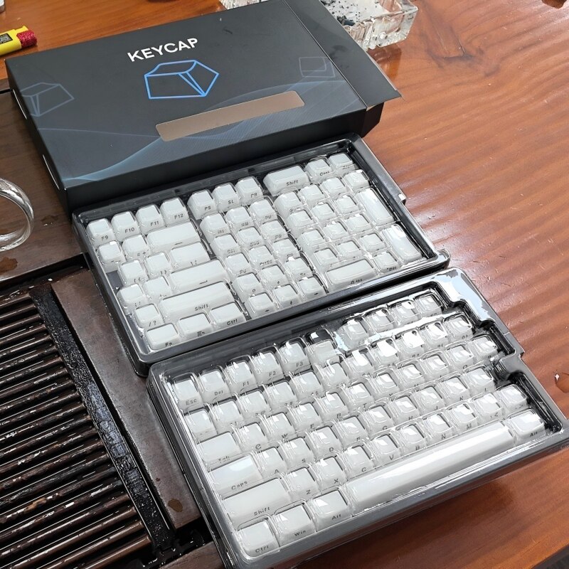 【顺丰】黑吉蛇水晶果冻白键帽OEM小全套115键PC透明侧刻机械键盘