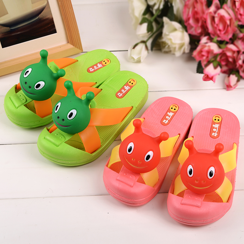 Pantoufles enfants en autre pour hiver - semelle caoutchouc - Ref 1036640 Image 1