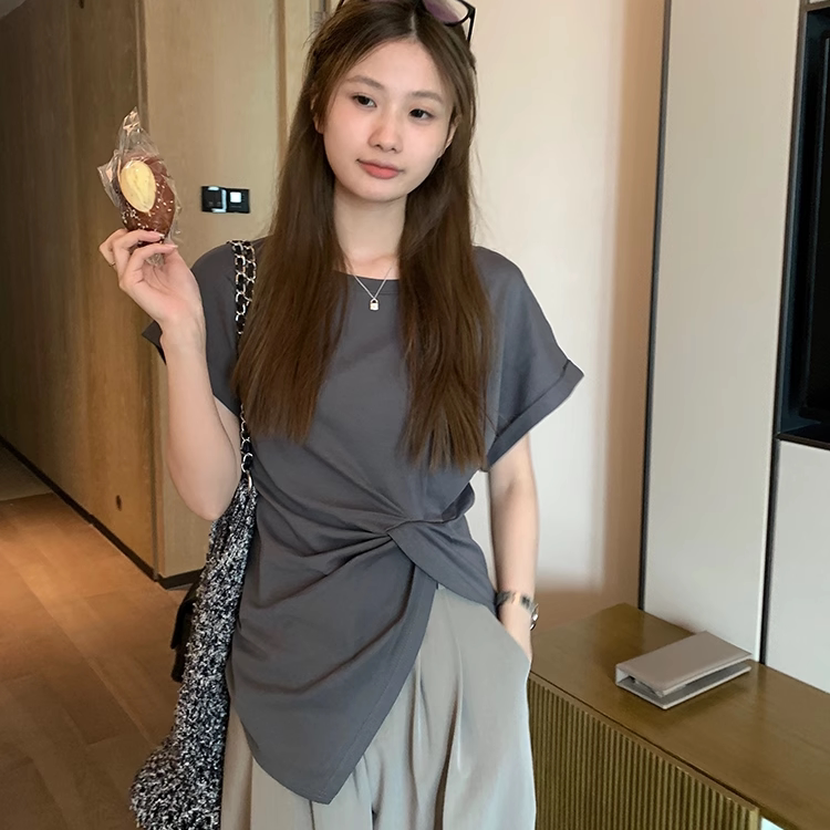 甜辣设计感抽褶不规则短袖T恤女