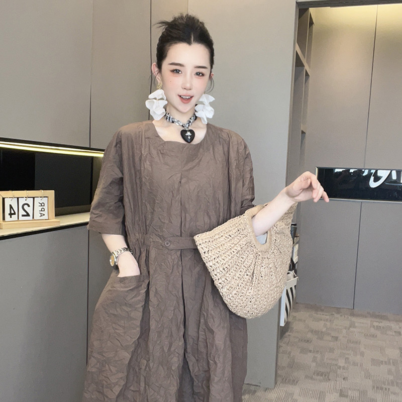 短袖连衣裙女2026夏季新款欧洲站设计感纯色褶皱半袖长裙圆领裙子