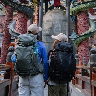 小鹰Osprey Kyte 鹞鹰女款 多功能双肩户外登山徒步背包小鹰38L