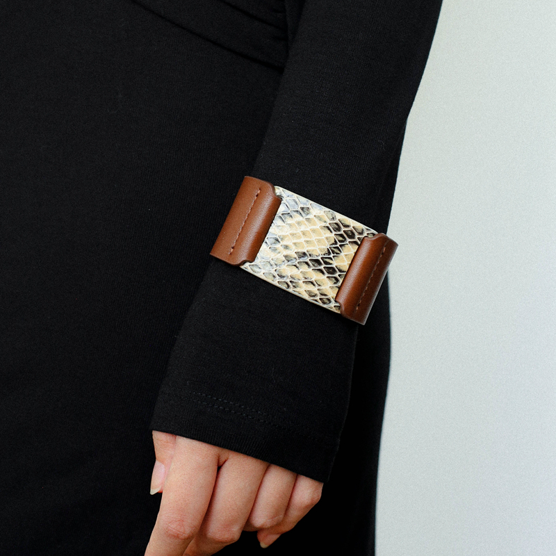 复古时髦皮质宽手链蛇皮纹手镯