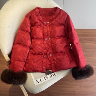 新中式中国红羽绒服女2025冬季新款国风提花轻奢狐狸毛冬装短外套