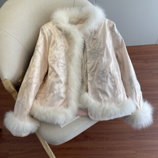 新中式羽绒服女冬季新款国风重工刺绣轻奢狐狸毛巨好看的冬装外套