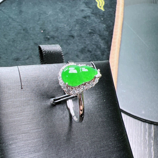 天然翡翠镶嵌戒指925银天然老坑A货冰种阳绿葫芦戒指面帝王绿正品