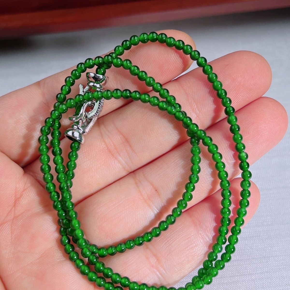天然翡翠项链阳绿满绿冰种辣绿小米珠子锁骨链翡翠珠子链子毛衣链