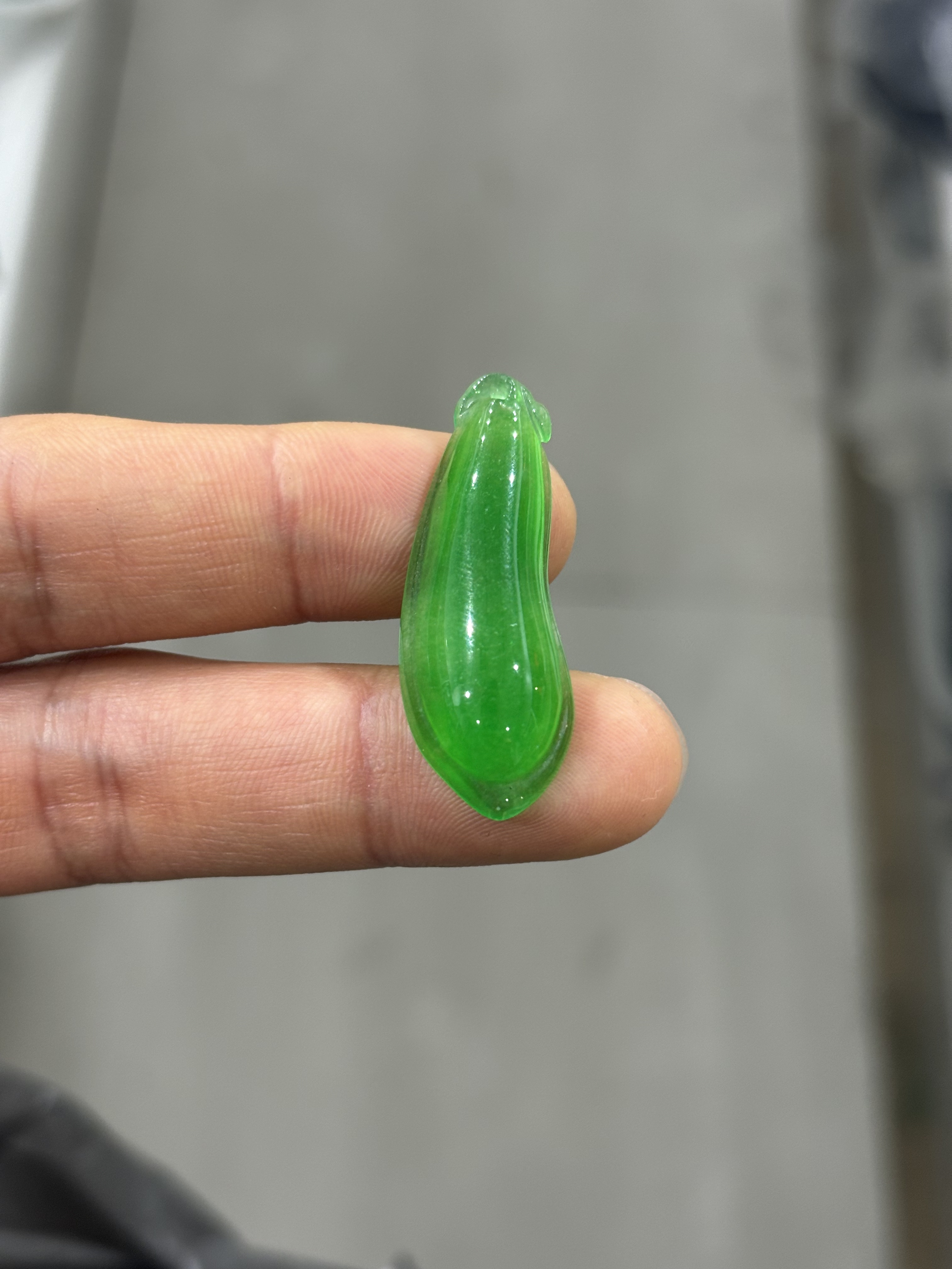 天然翡翠吊坠女款925银镶嵌满绿福瓜翡翠项链女轻奢珠宝简约送链