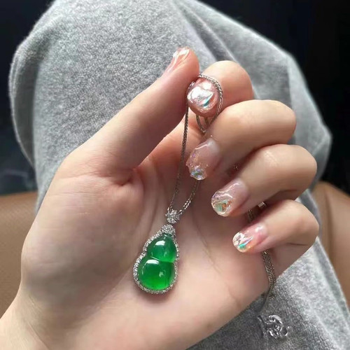 天然缅甸冰种正阳绿翡翠葫芦吊坠镶嵌翠色玉石高级感项链轻奢女款 - 封面