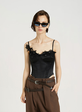 【PINI 17长期主义】SS25 黑色蕾丝拼接鱼骨吊带背心上衣