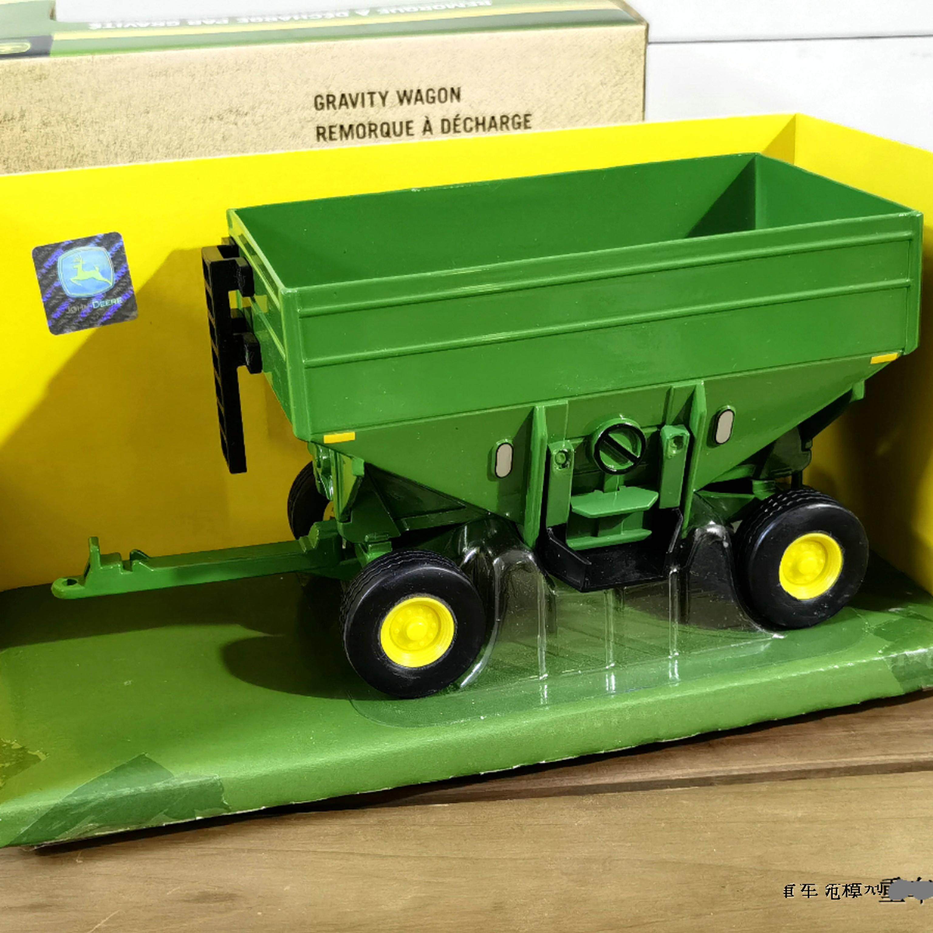 ERTL1/32约翰迪尔合金拖拉机模型