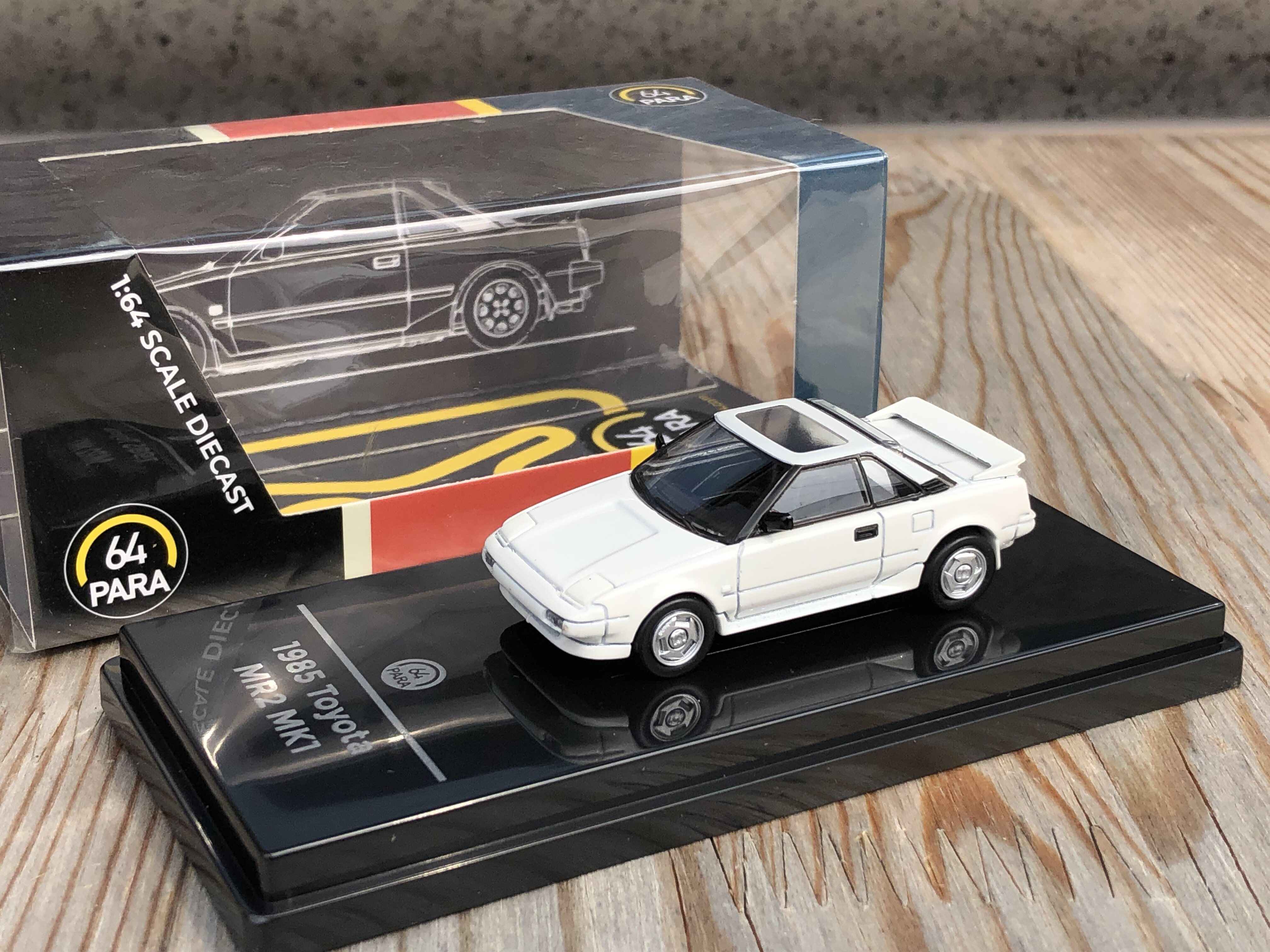 PARA 1:64 丰田 Toyota MR2 MK1 双门轿跑合金汽车模型 收藏 摆件