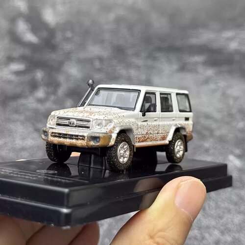 PARA 1:64 丰田 兰德酷路泽 LC76 做旧版 越野车合金汽车模型摆件
