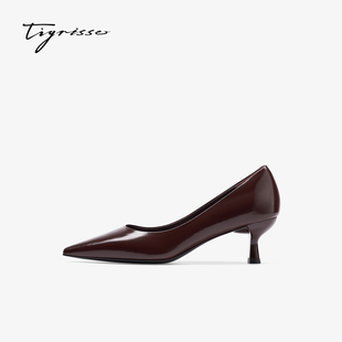 蹀愫纯色尖头单鞋女简约通勤小猫跟高跟鞋TA54514-16