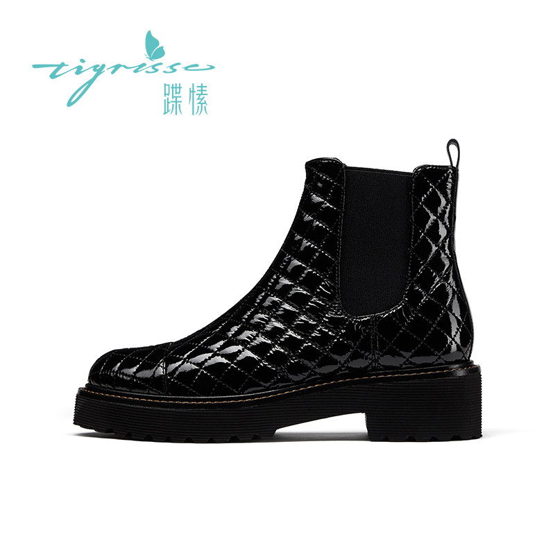 蹀愫ts冬季新款厚底圆头绗缝格纹漆皮矮靴切尔西靴TA10723-57