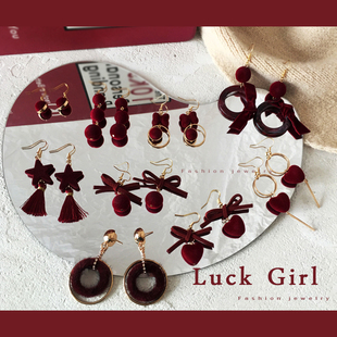 秋冬新款 可爱复古耳坠4795 爱心蝴蝶结耳环节日红色系毛球耳钉个性