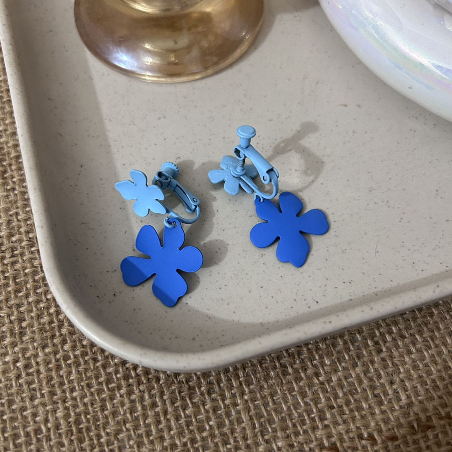 显白甜美克莱因蓝色花朵耳夹