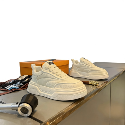 香港轻奢现货男士厚底2026运动休闲鞋透气增高鞋软底潮鞋