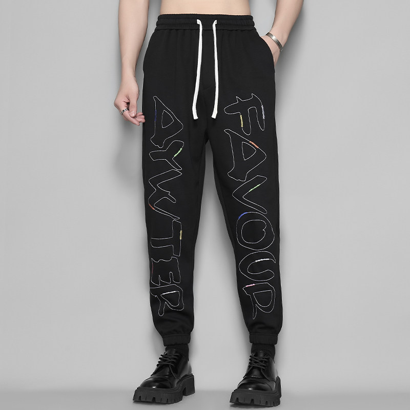 2025新品秋季潮牌英伦港风个性字母刺绣休闲弹力小脚九分裤男黑色