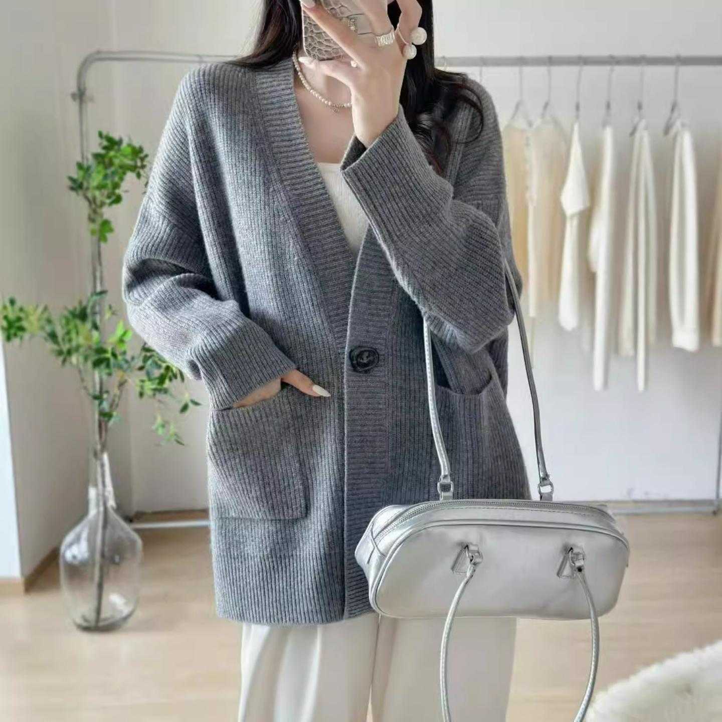 普洛克新款 中长款羊毛一粒扣开衫毛衣外套女宽松慵懒风简约显瘦