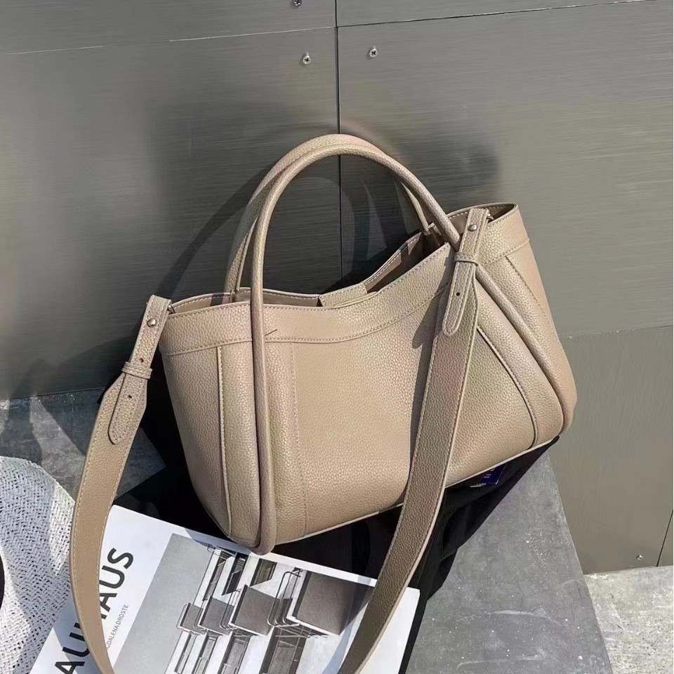 普洛克正品女包大容量真皮托特包