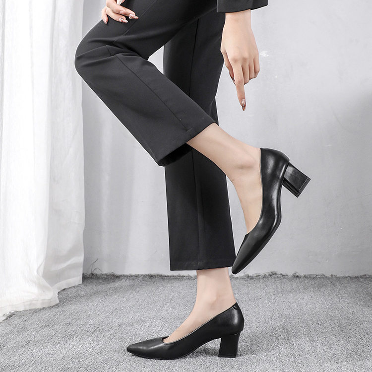 2026尖头空乘粗跟高跟鞋女职业通勤工作鞋黑色浅口软皮不累脚单鞋