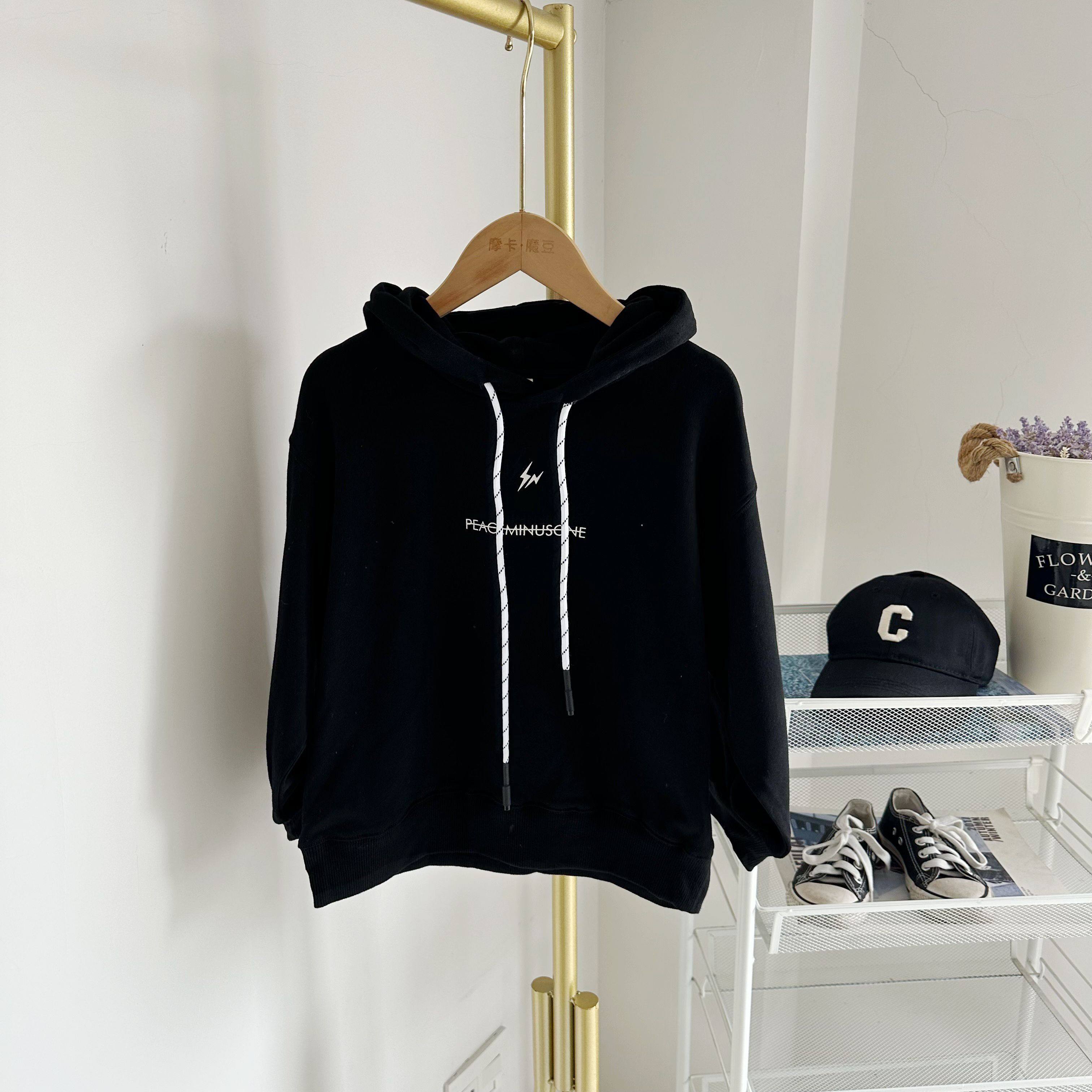 嗨大E小e春款男女童连帽卫衣宽松小雏菊套头运动衫19261