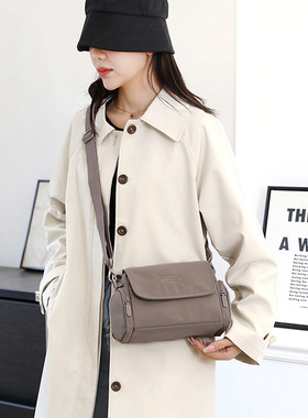 Colorful Fox女士轻便百搭小众设计款斜挎包2025新款简约户外休闲