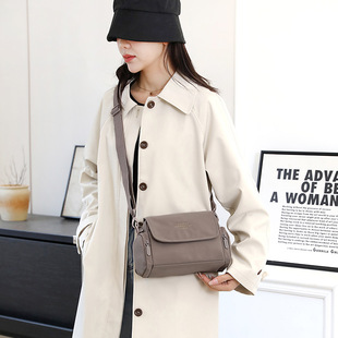 简约户外休闲 斜挎包2025新款 Colorful Fox女士轻便百搭小众设计款