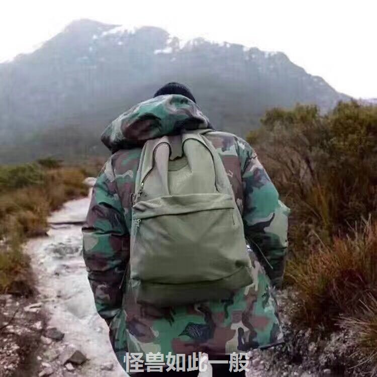 MDNS 1.5 FULL DAY PACK双肩背包学生书包男志明 余文乐电脑旅行