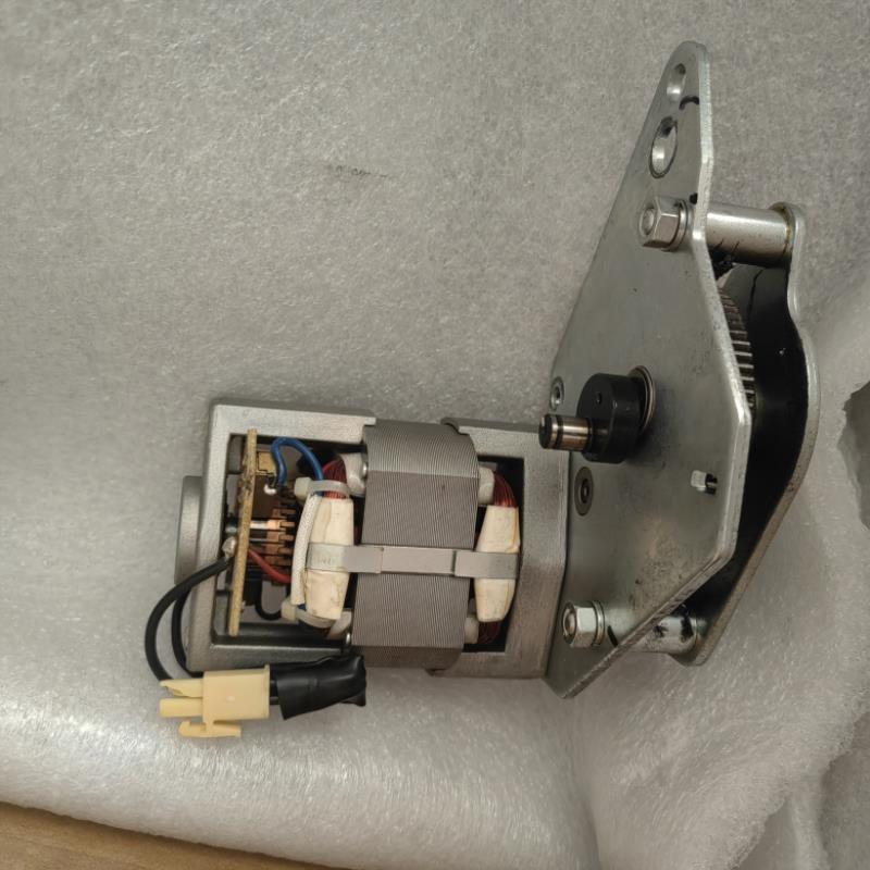 峙崎主开关配件蓄能电机AMR-1B1C UVT22B31BART-1AVR-1C